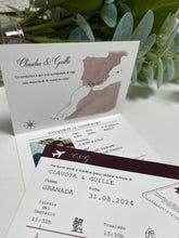 Cargar imagen en el visor de la galería, Invitación boda pasaporte