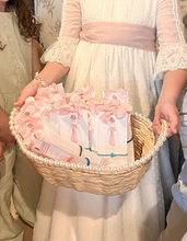 Cargar imagen en el visor de la galería, Detalle pulsera o colgante comunión-Bautizo
