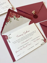 Cargar imagen en el visor de la galería, Invitación boda Hortesias granate
